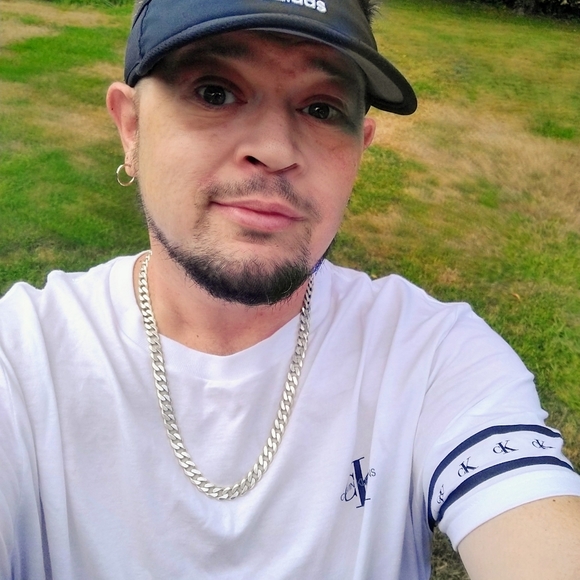 Meet your Posher, Jeff - Picture 2 of 3